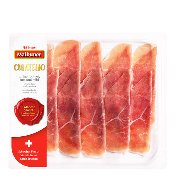 Der Malbuner Culatello aus bestem Schweizer Hinterschinken kommt naturbelassen aus dem Salz an die frische Alpenluft und reift 9 Monate zu seiner Vollendung.