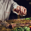 Malbuner lard aux herbes - Fürsten von Liechtenstein Premier Brut - Planche apéro Malbuner - en chêne